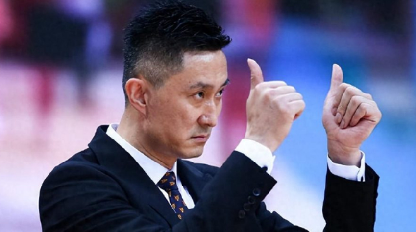 开云体育app-广东3消息！杜锋被喊下课，徐杰创尴尬纪录，陈老板提前退场